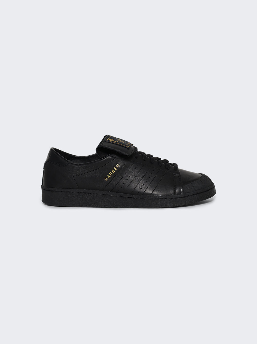 HQ4867_Black_01.jpg