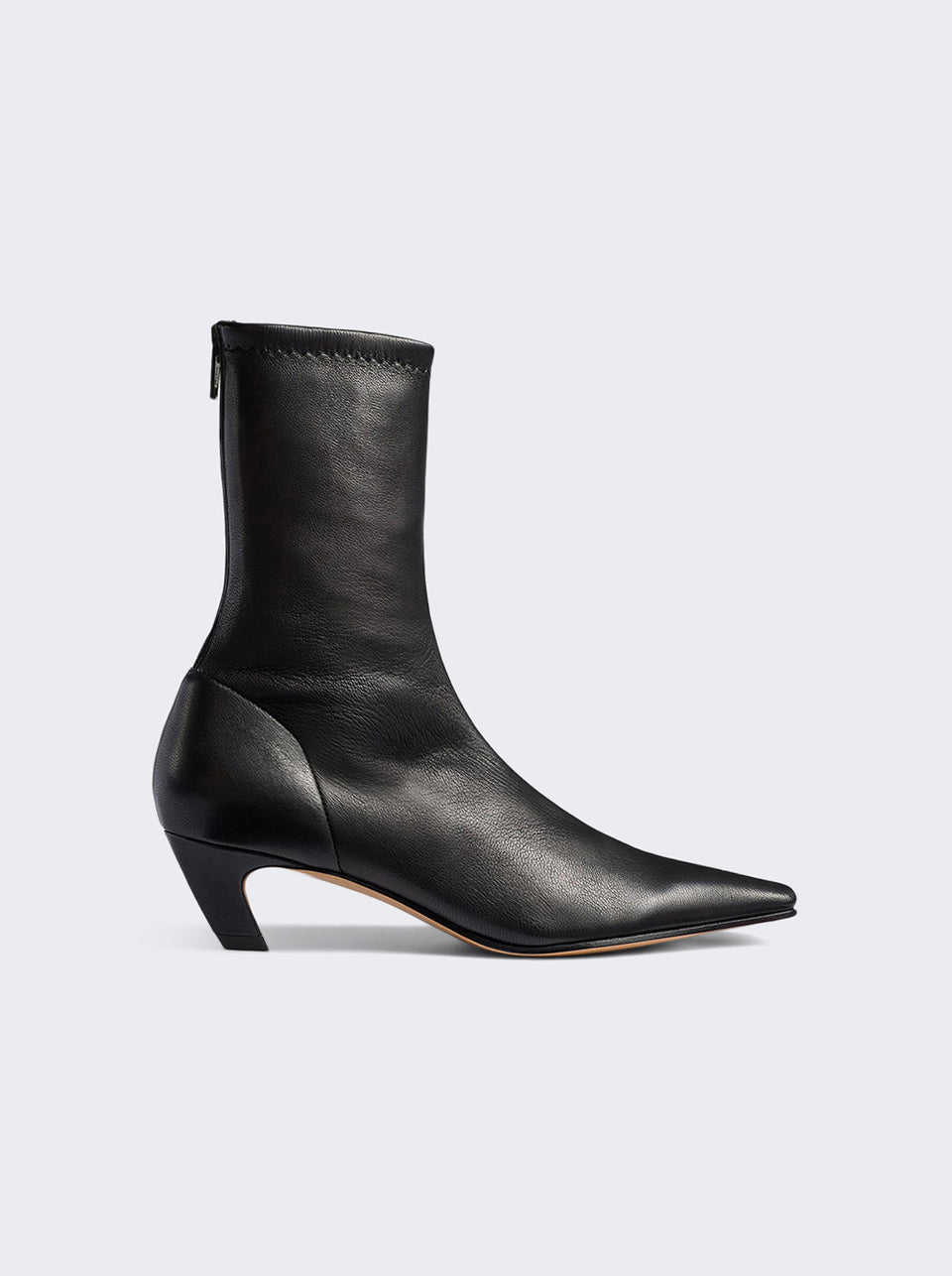 F1122-994_Black_01.jpg