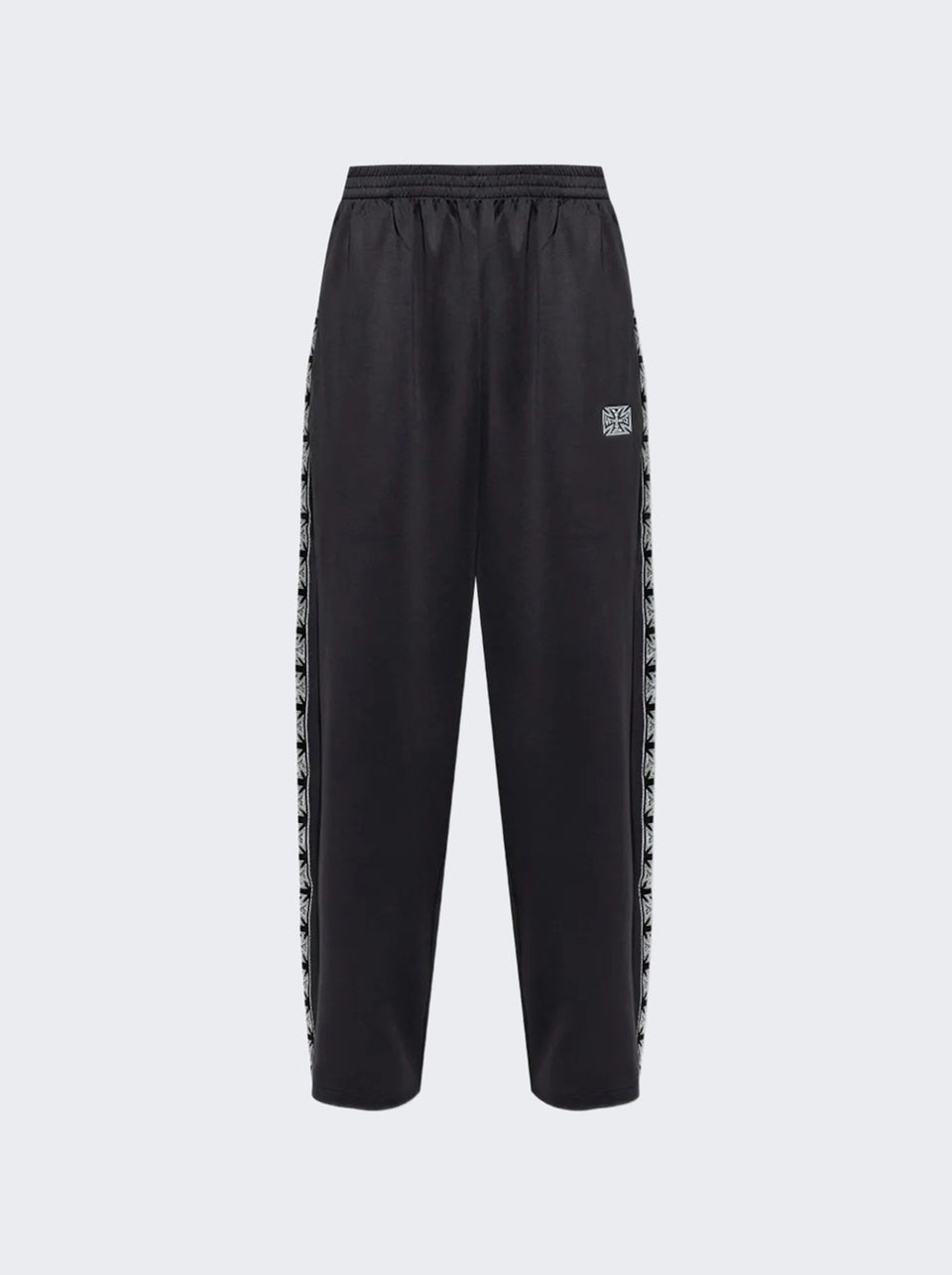 ME76GP106B_Black_01.jpg