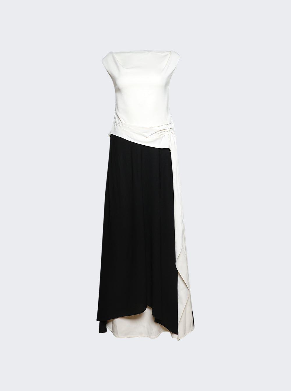 R2623006_Black & White_01.jpg