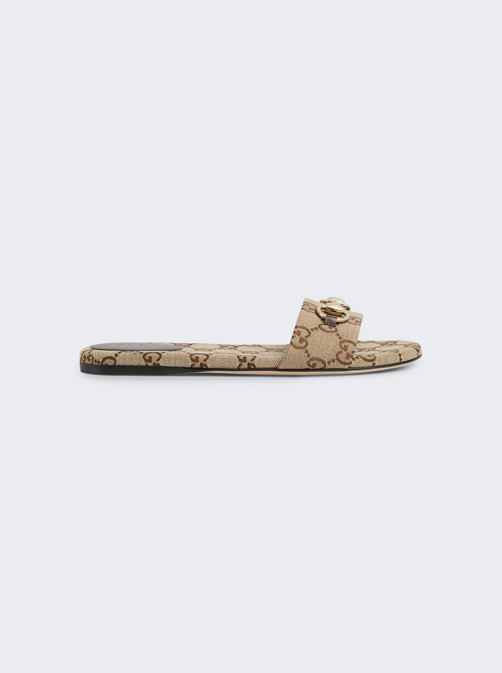 835828 FAB10_Camel_01.jpg