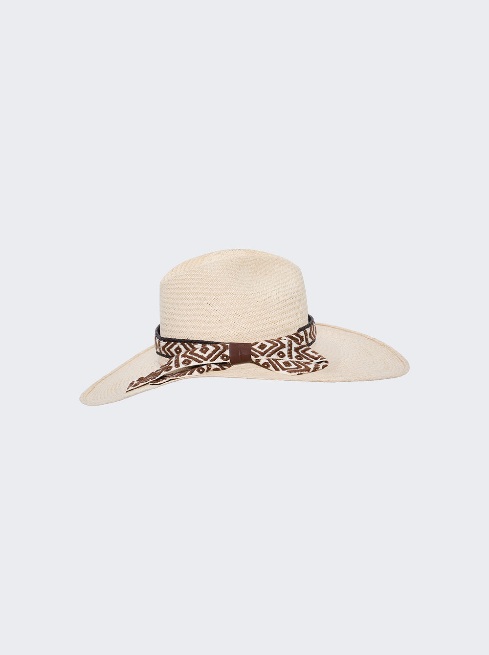 AC02776_Beige_01.jpg