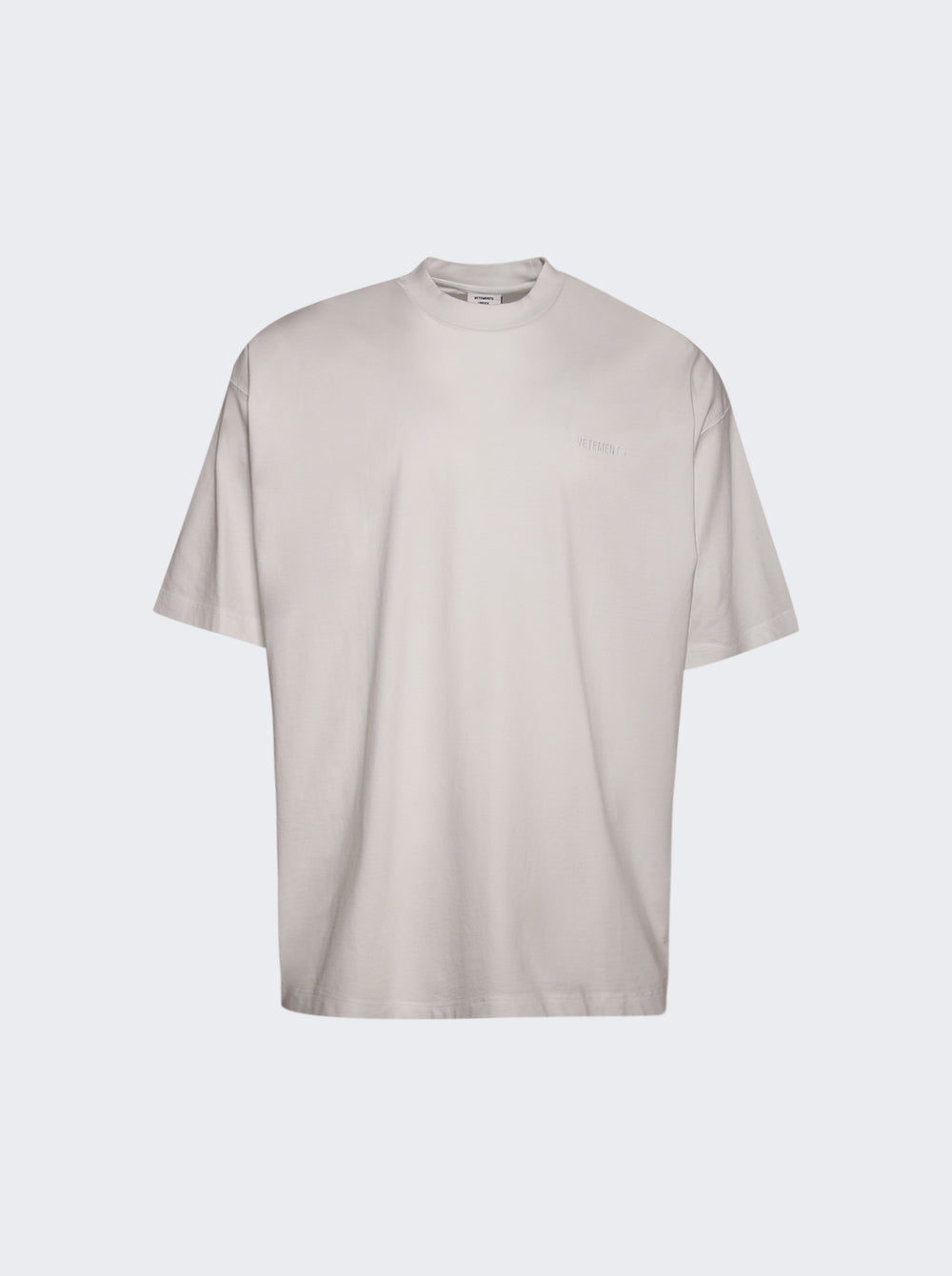UA66TR765W_White_01.jpg
