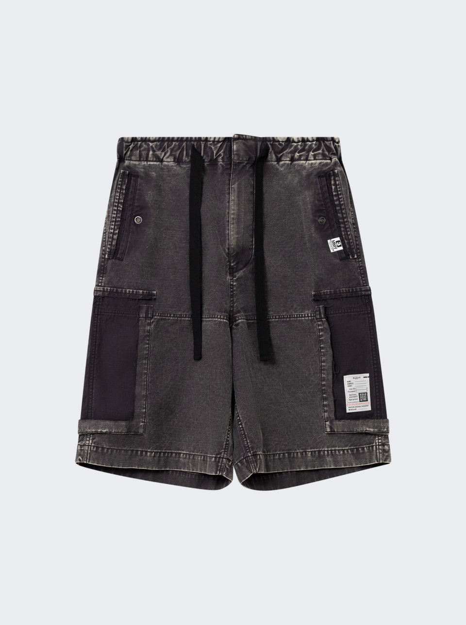 J16PT173_Black_01.jpg