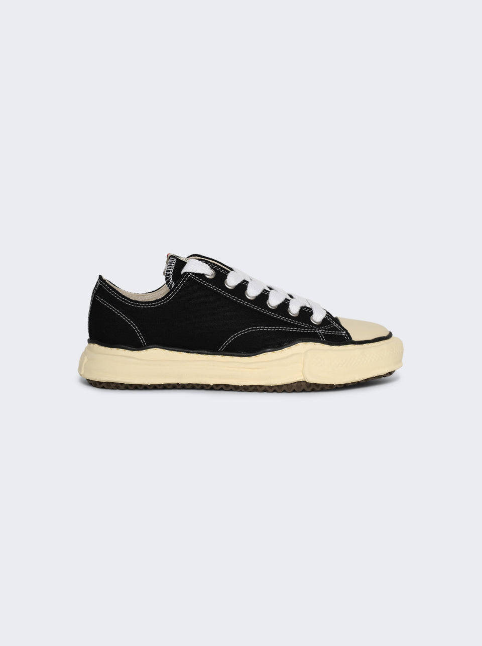 A09FW733_Black_01.jpg