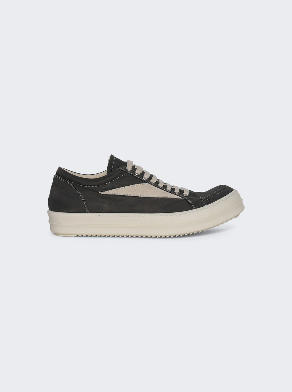 DU02F6803 NBFDLV_Charcoal_01.jpg