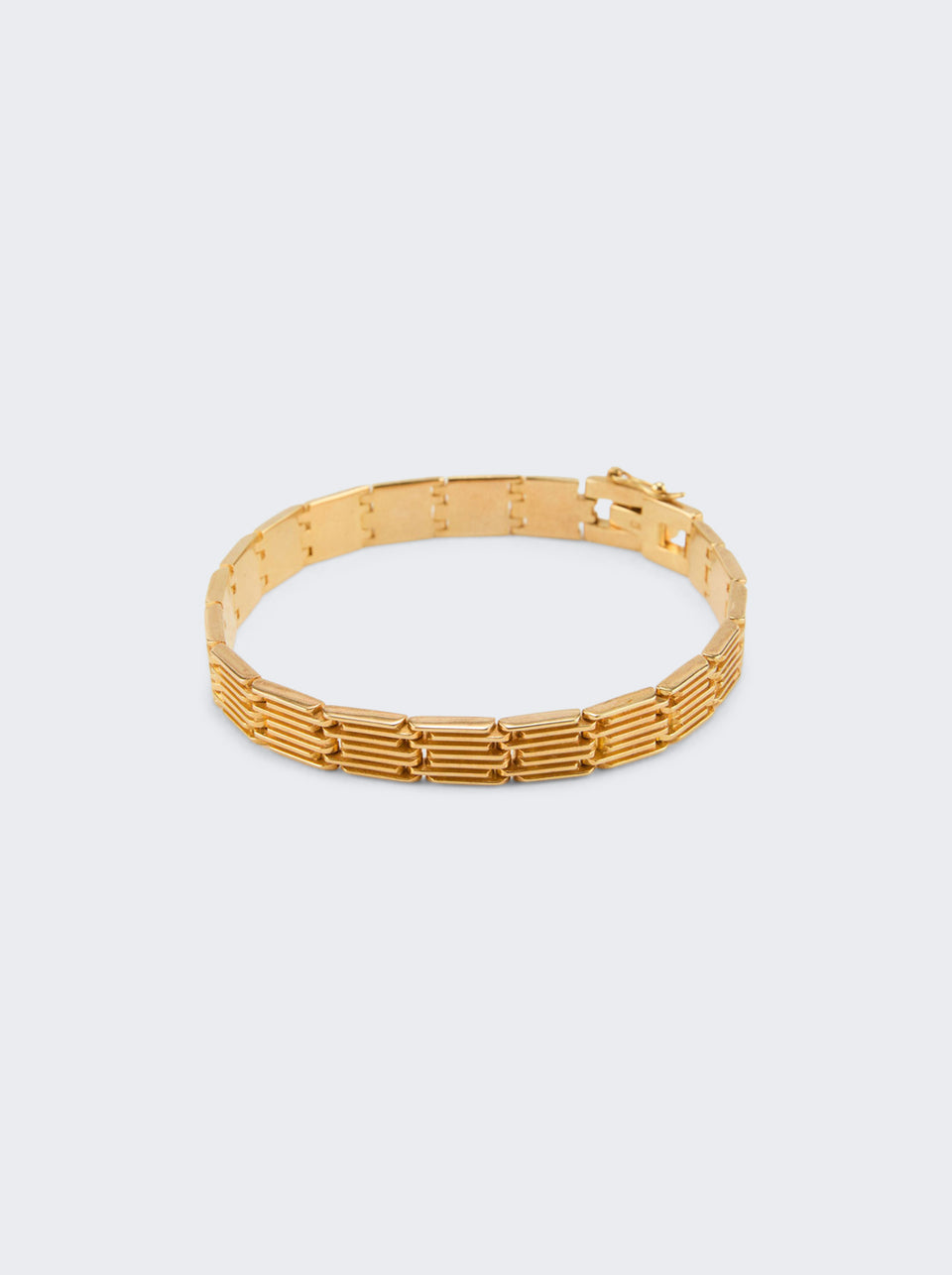 DB24002_Gold_01.jpg