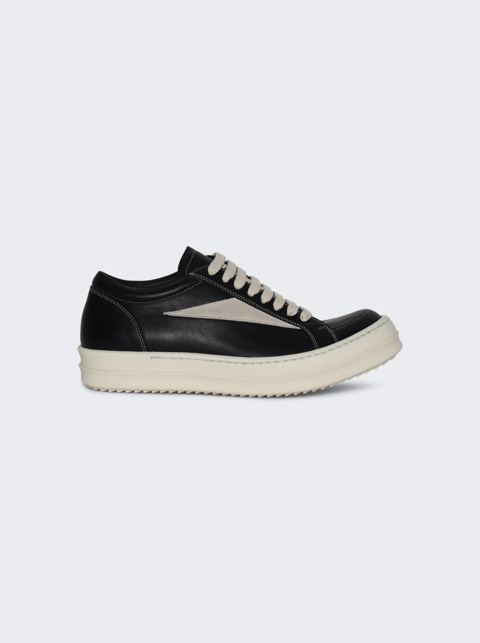 RP02F5888 LCOLVS_Black_01.jpg