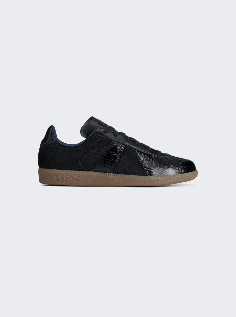 KK2813_Black_01.jpg