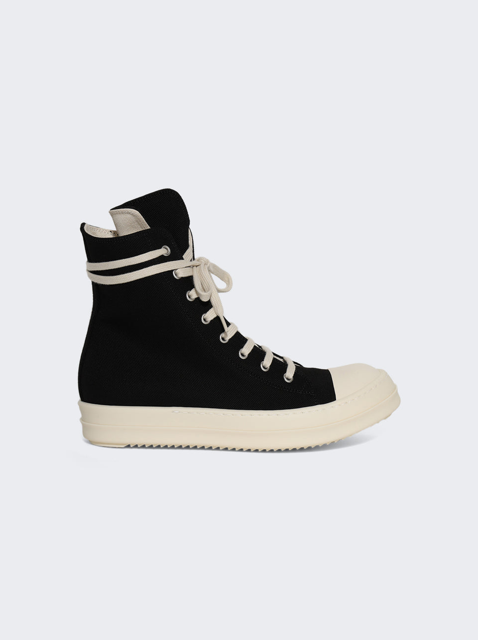 DS01F4800 DO_Black_01.jpg