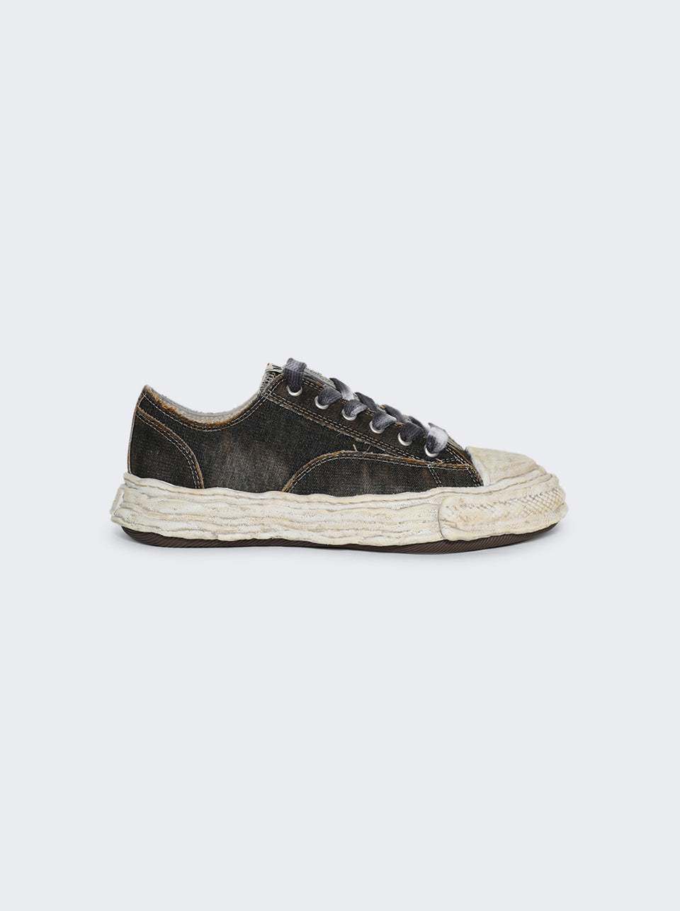 LOW TOP SNEAKERS A13FW714_Black_01.jpg