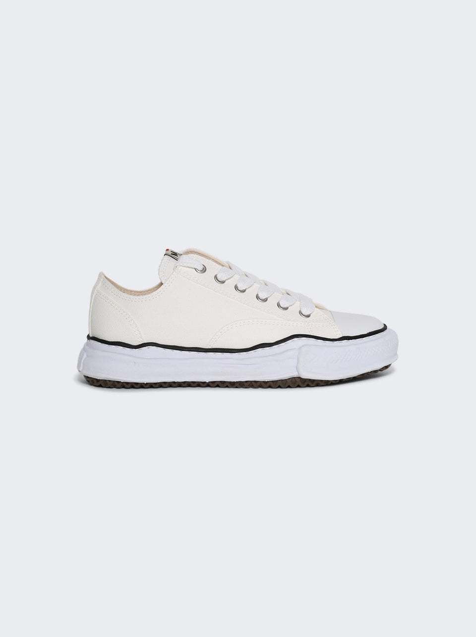 A01FW702_White_01.jpg