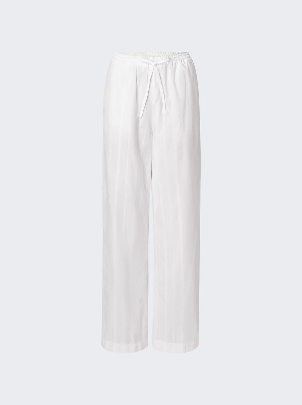 MACAO_White_01.jpg
