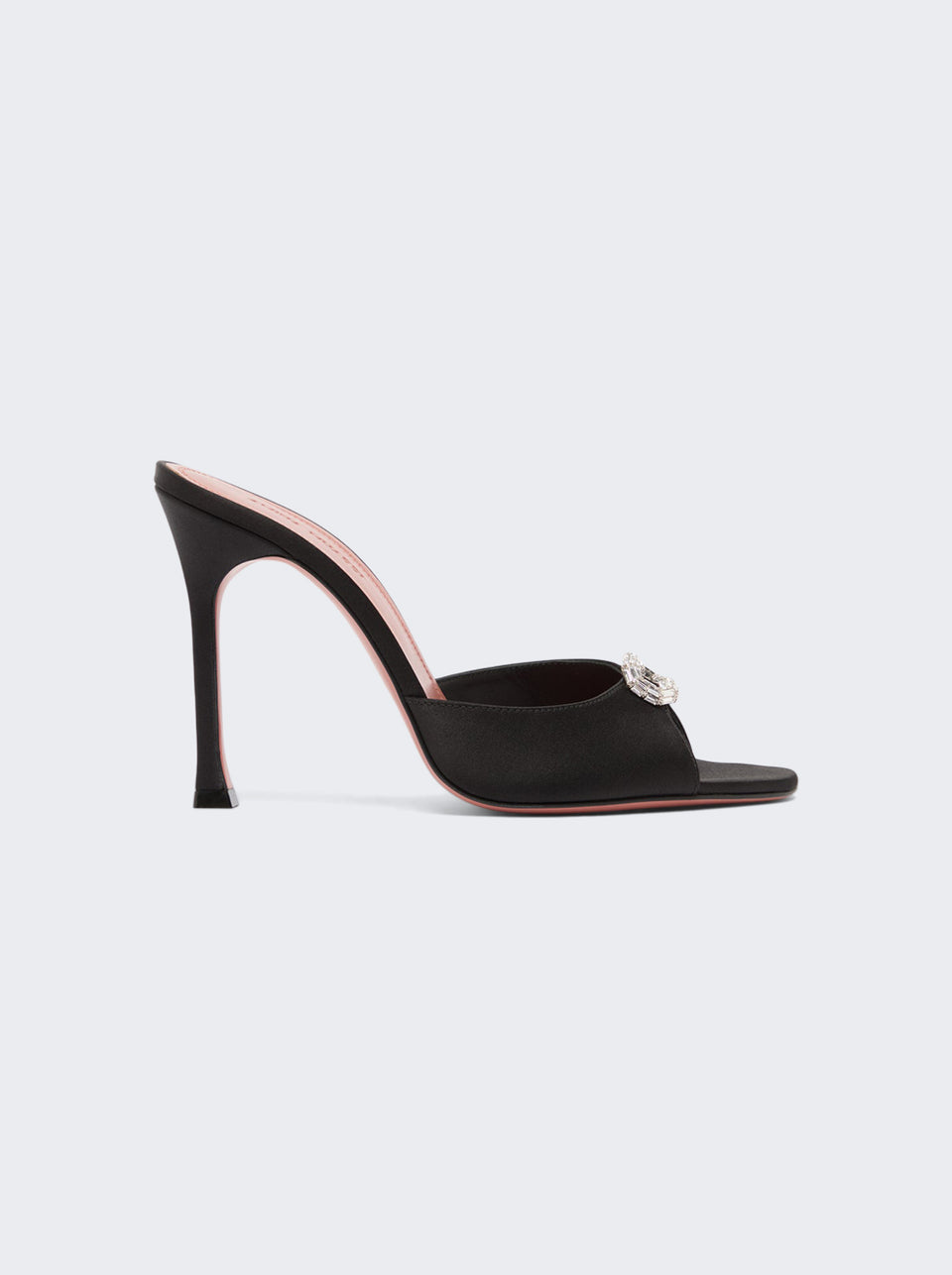 17S366110MIN_Black_01.jpg