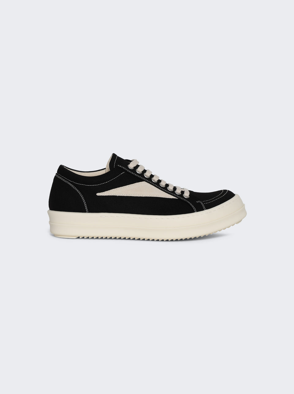 DS02F6803 DOLVS_Black_01.jpg