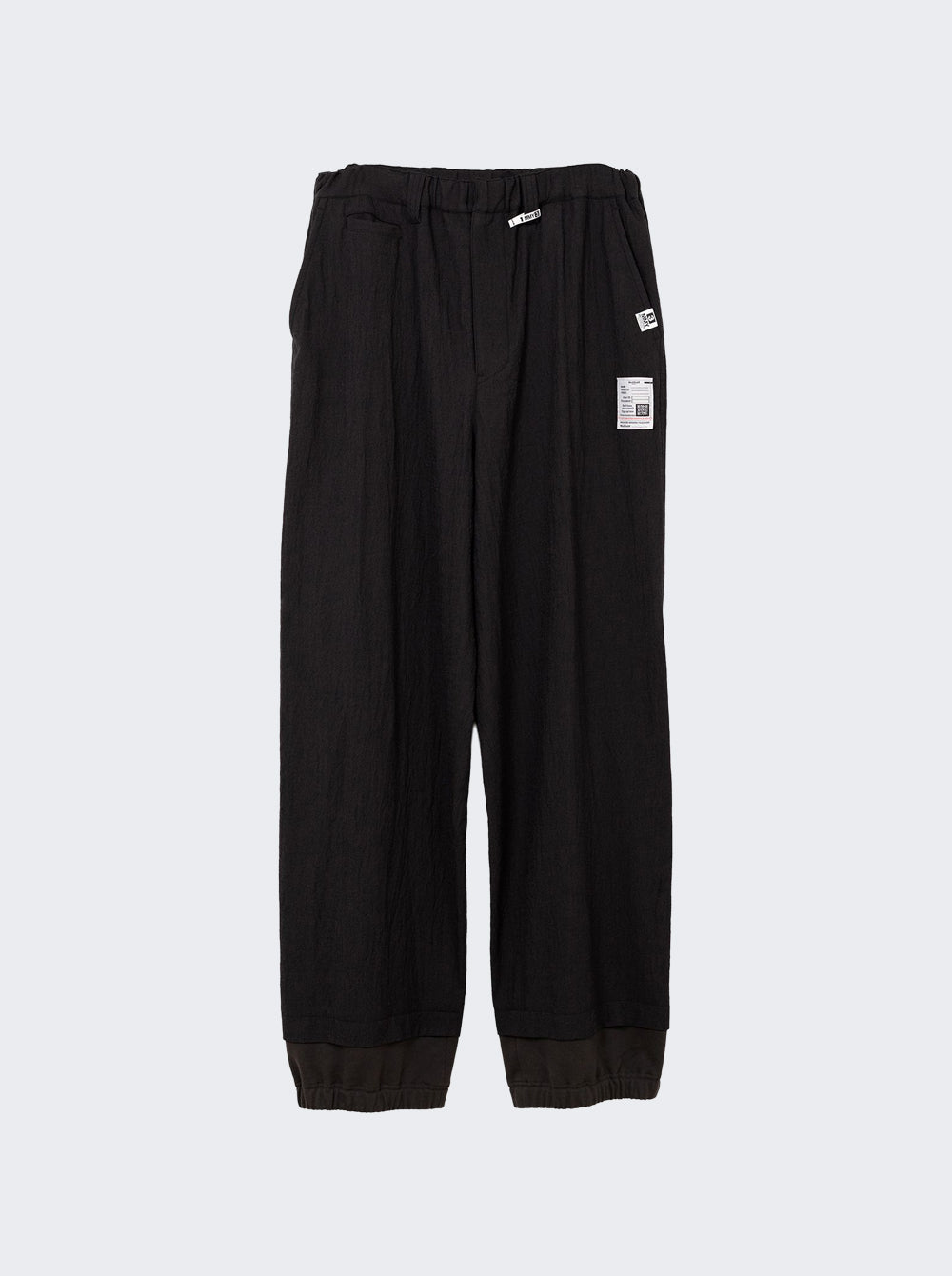 J15PT132_Black_01.jpg
