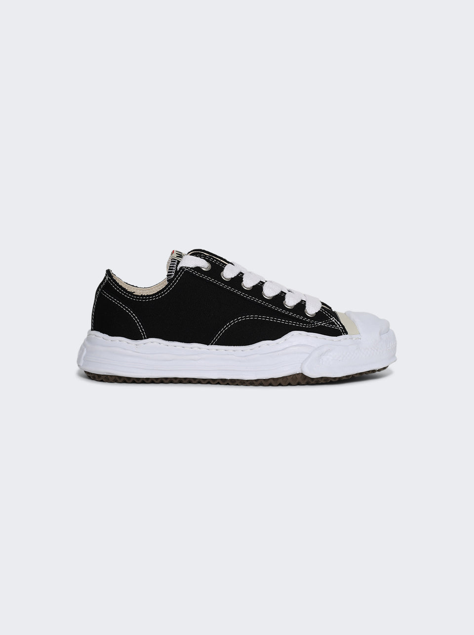 A05FW702_Black_01.jpg