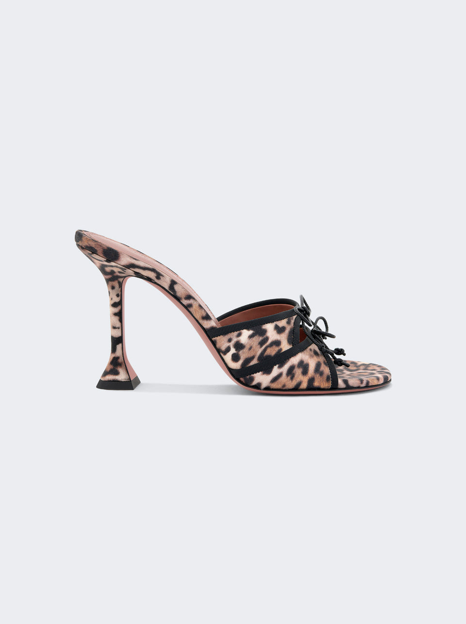 SL025095T015MU011_Leopard_01.jpg