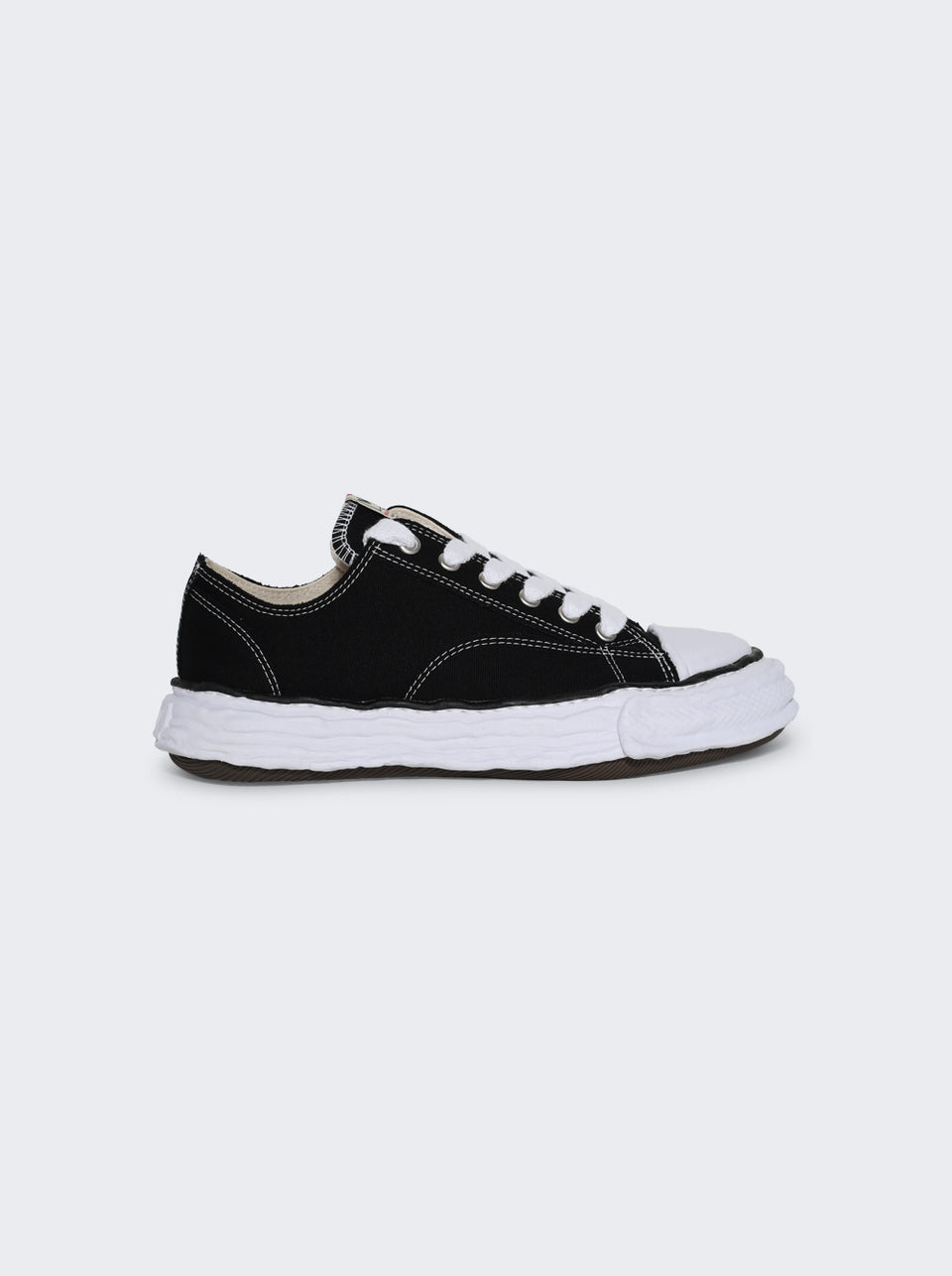 A11FW702_Black_01.jpg