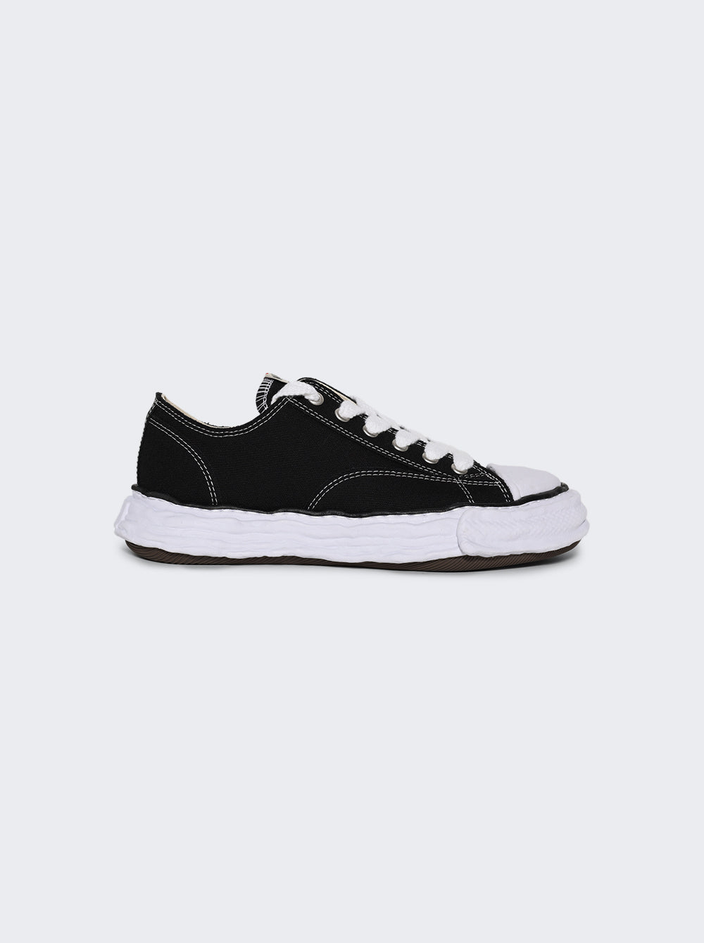 A11FW702_Black_01.jpg