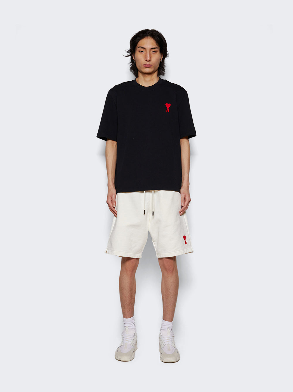 UTS004.726_Black_02.jpg