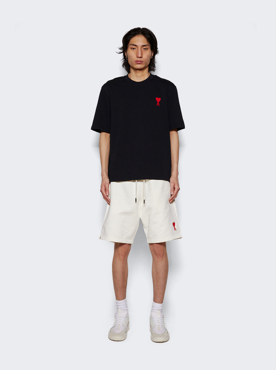UTS004.726_Black_02.jpg