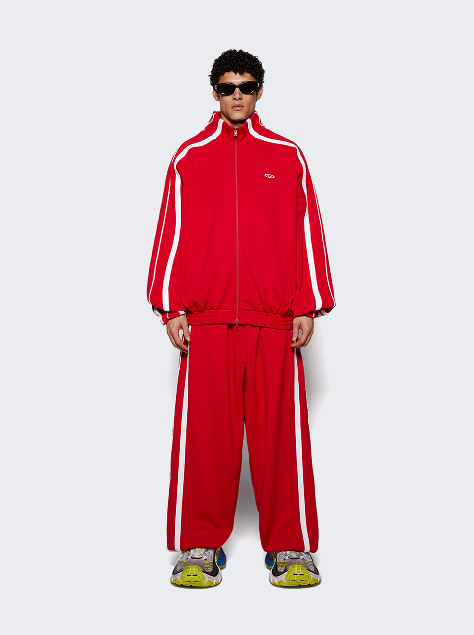 UA66JA360R_Red_02.jpg
