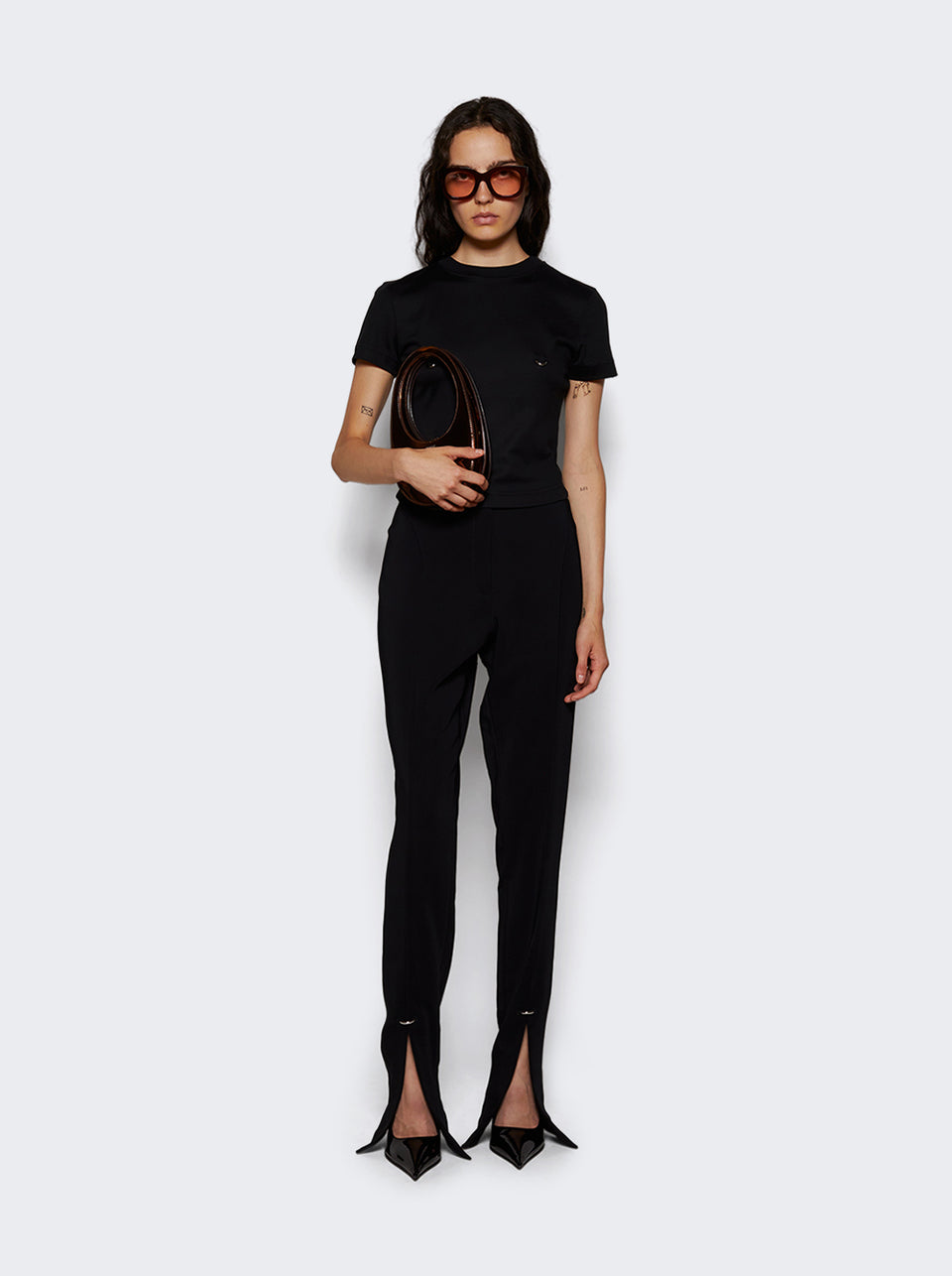 24F1PA0440470_Black_02.jpg