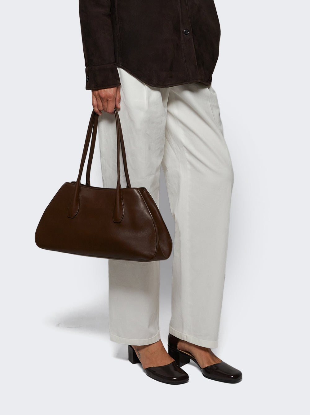 F1673-L604_Brown_02.jpg