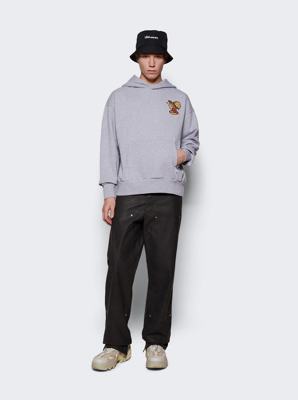F4TWUAHS019_Grey_02.jpg