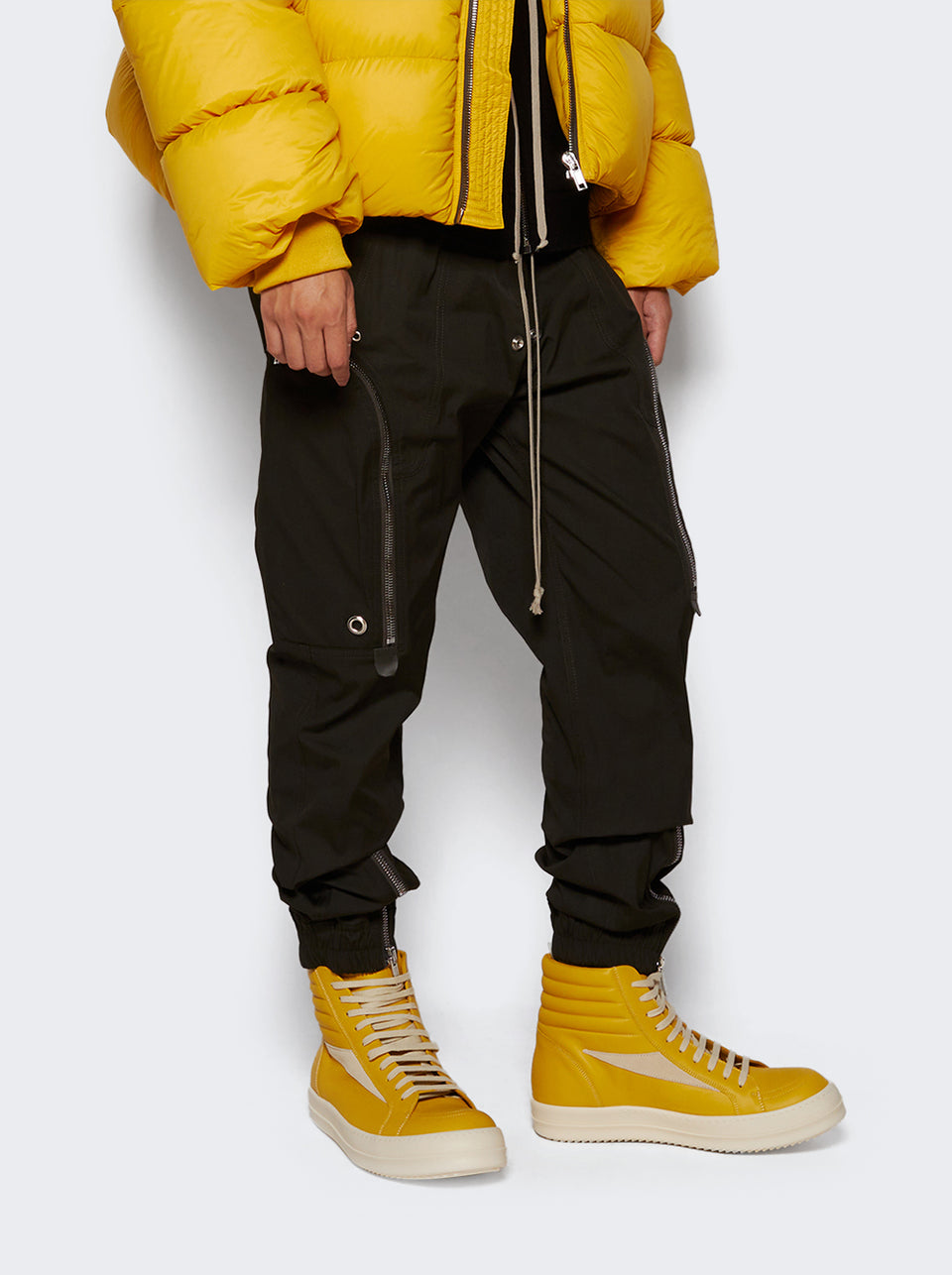 RU02D6896 LCOLVS_Yellow_02.jpg