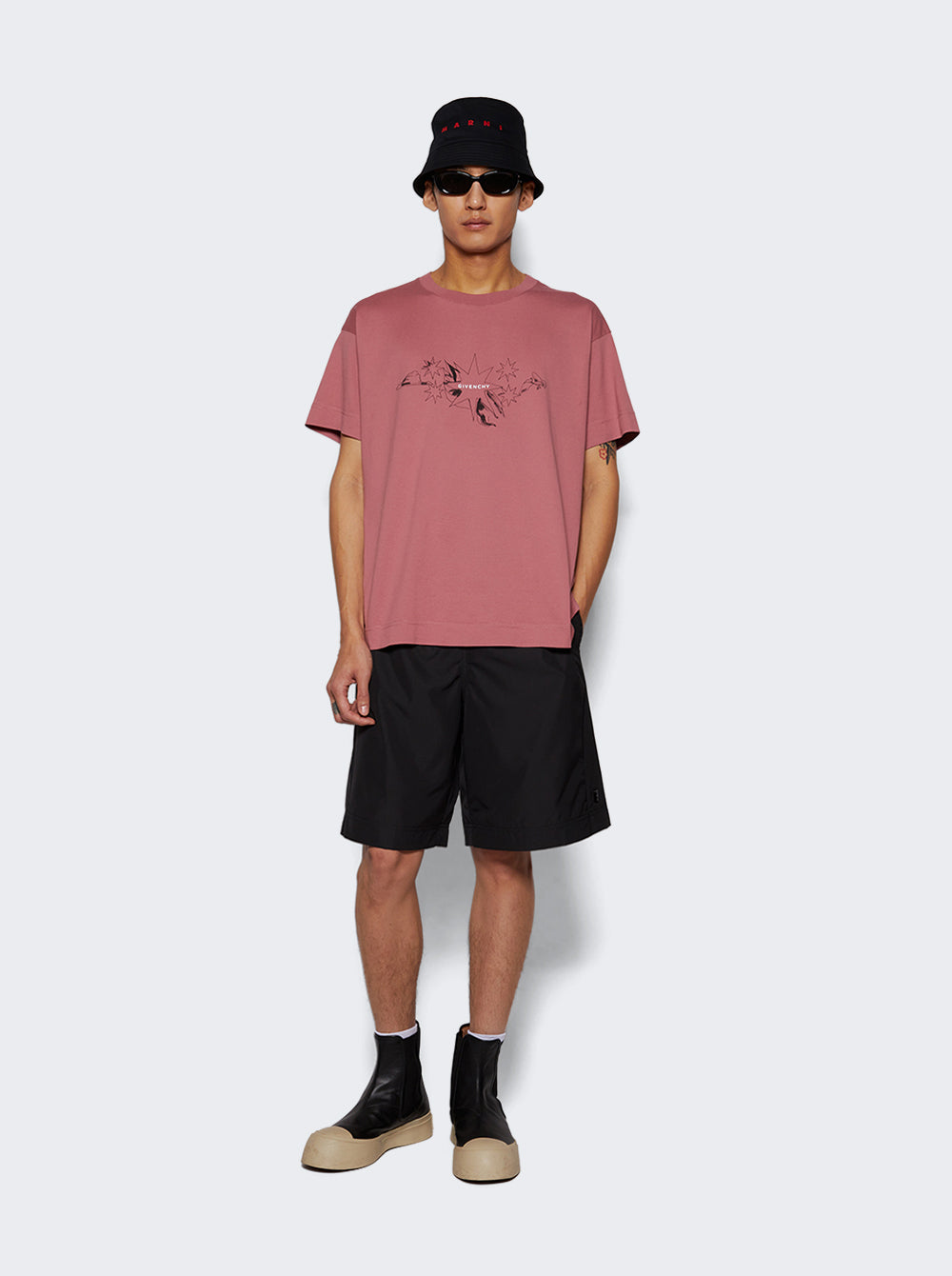 BM51G515L8001_Black_02.jpg