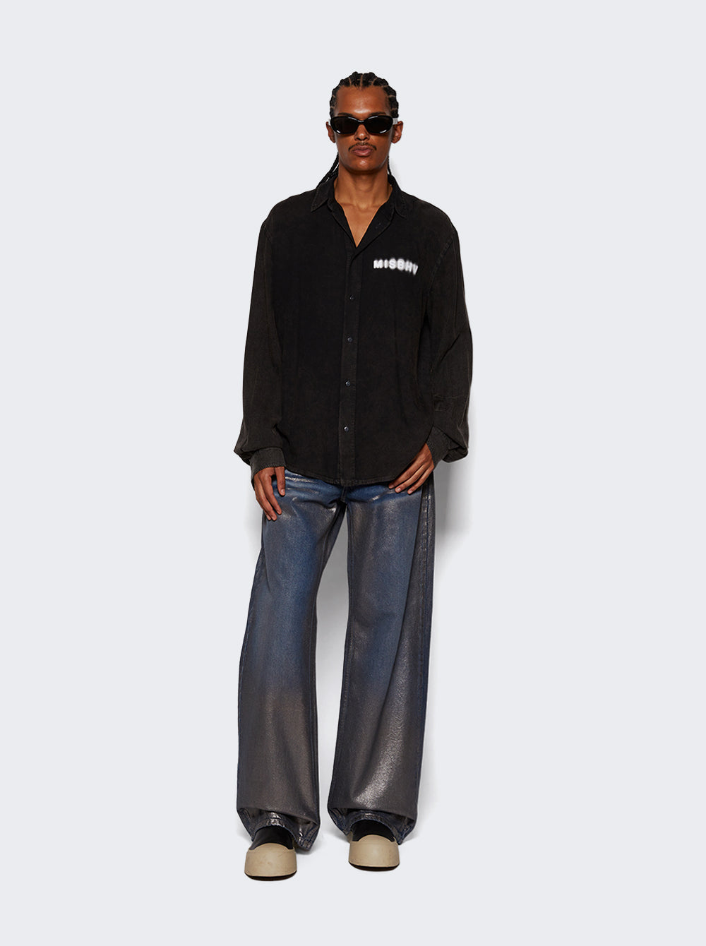 241M135_Black_02.jpg