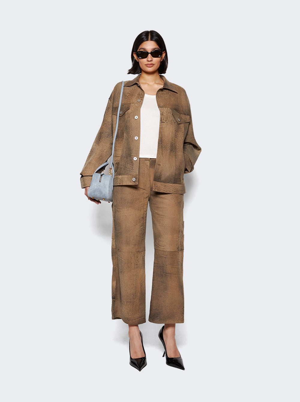 INT-818-SS24_Brown_02.jpg
