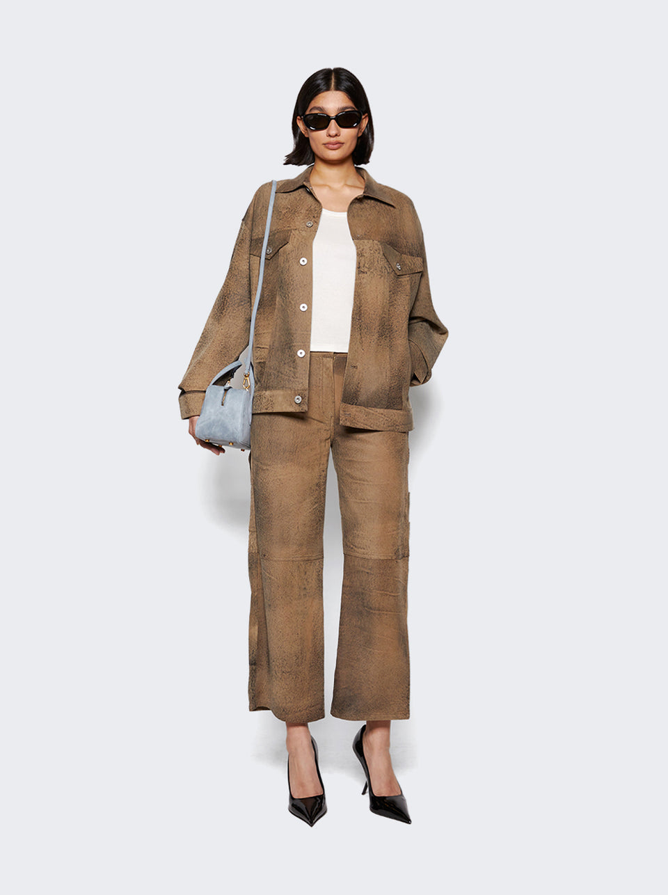 INT-818-SS24_Brown_02.jpg
