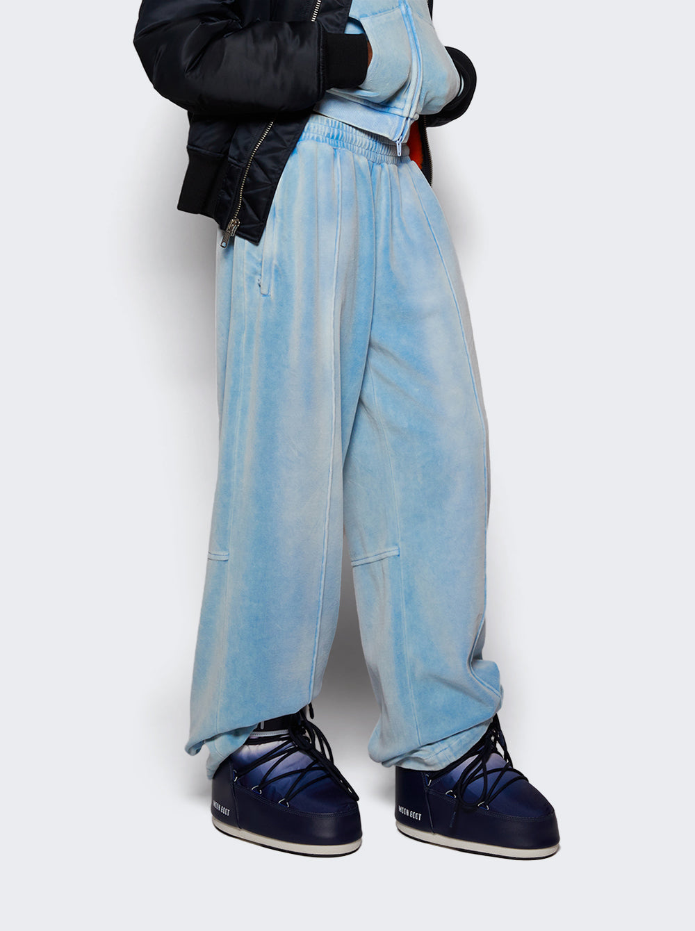 80D1409530_Blue_02.jpg