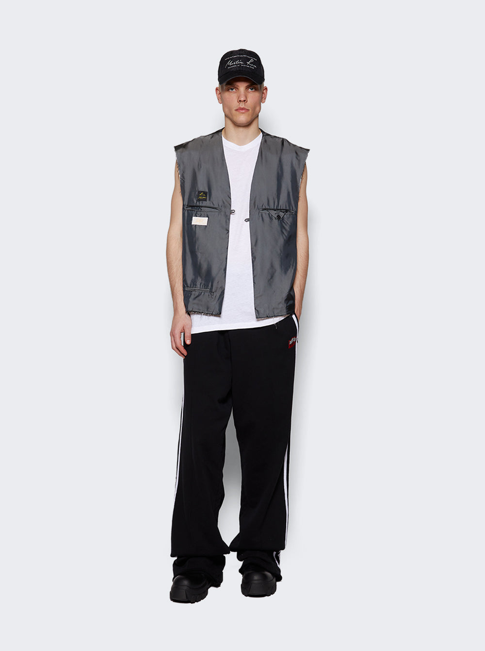 MRSS24-434_Grey_02.jpg