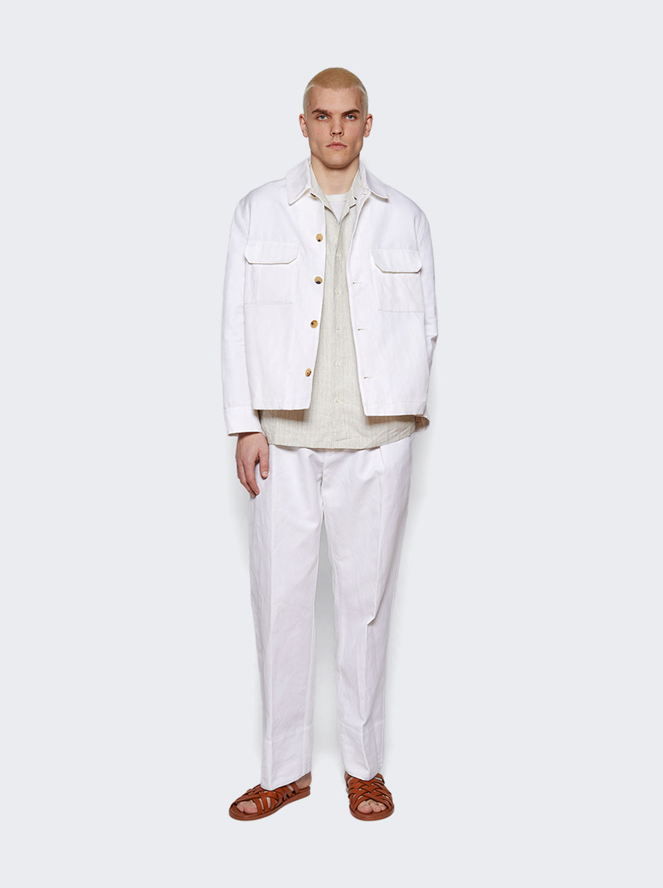 FAO2161_White_02.jpg