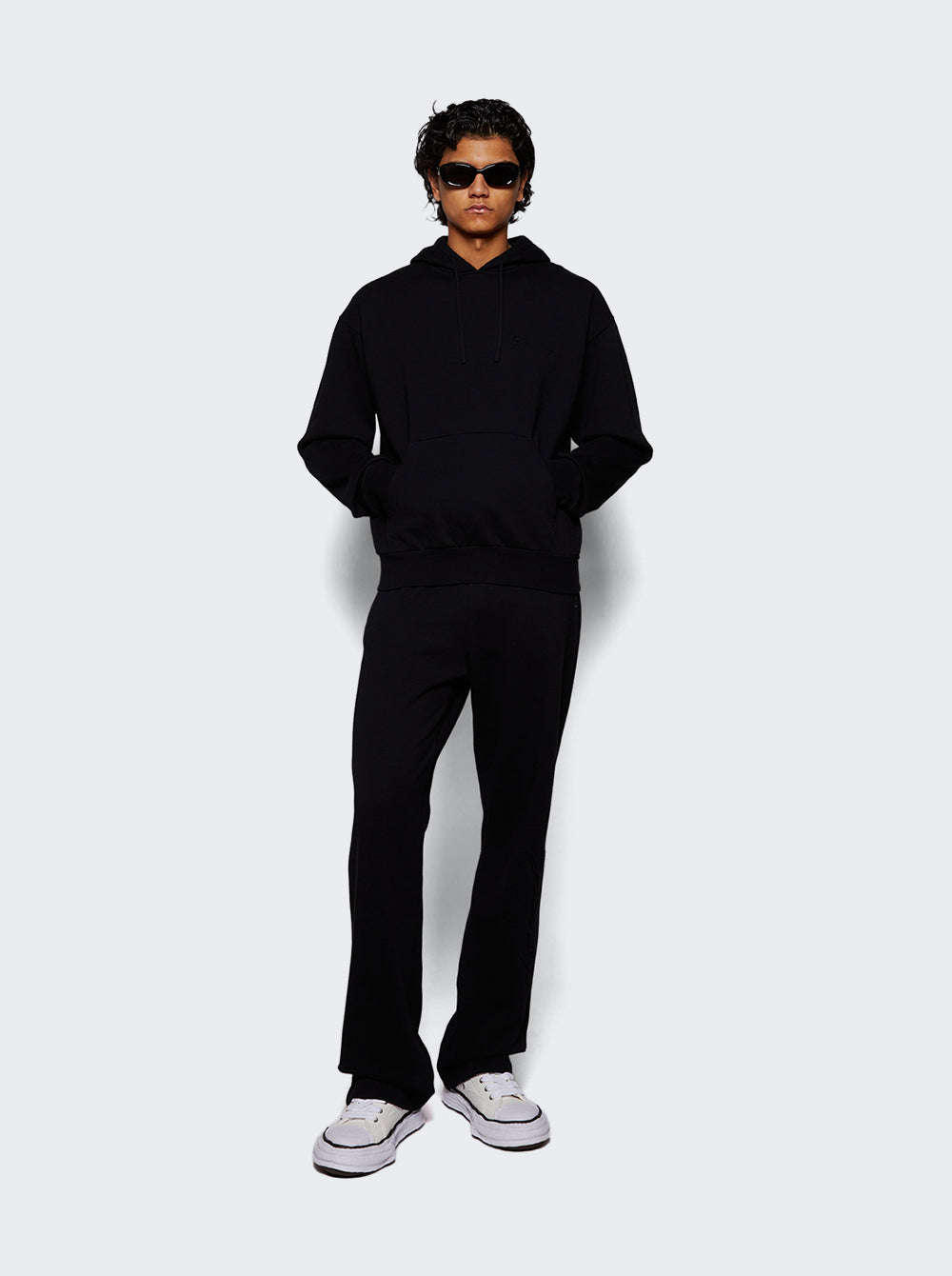 BM51HS3YP1001_Black_02.jpg