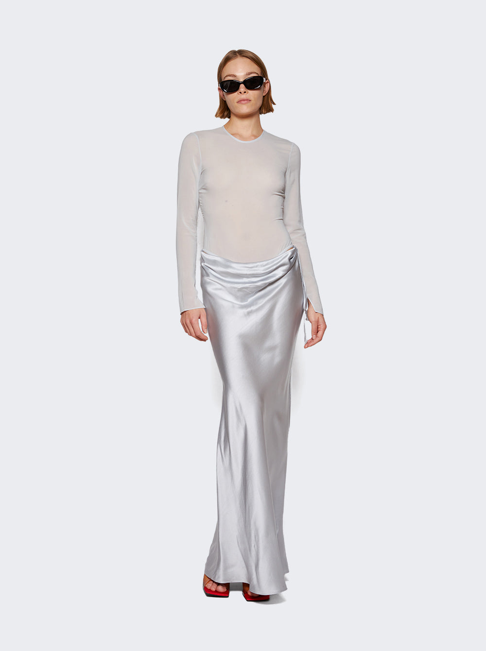 22043093_Silver_02.jpg