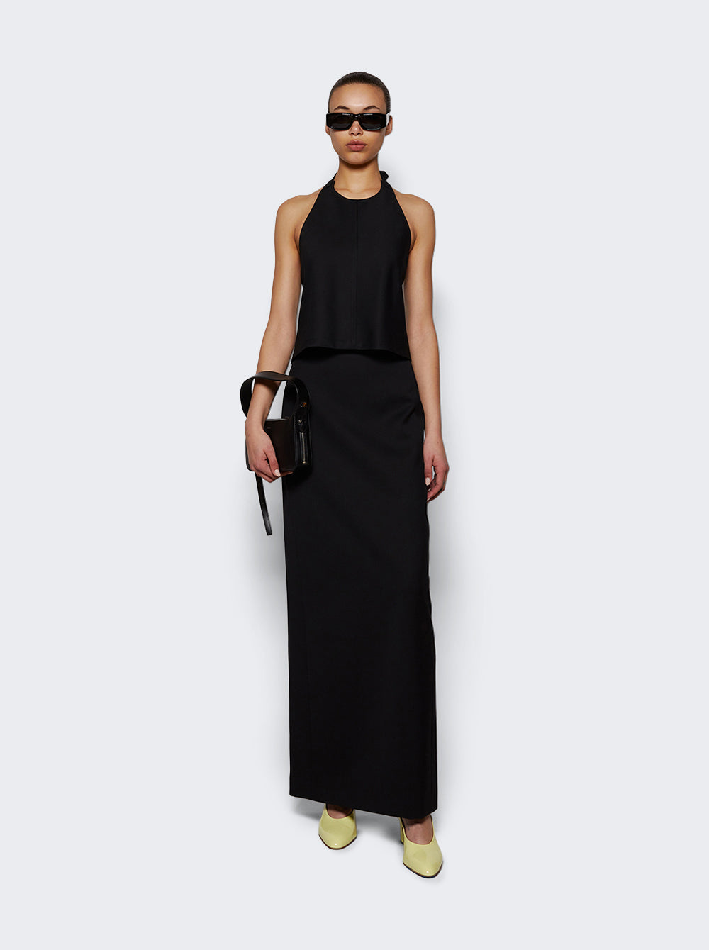 W1058R12_Black_02.jpg