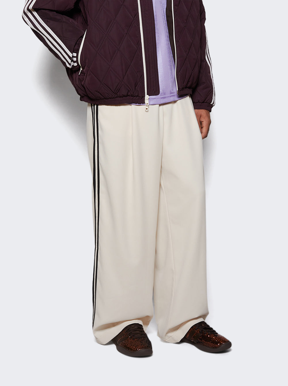 KH8798_Brown_02.jpg