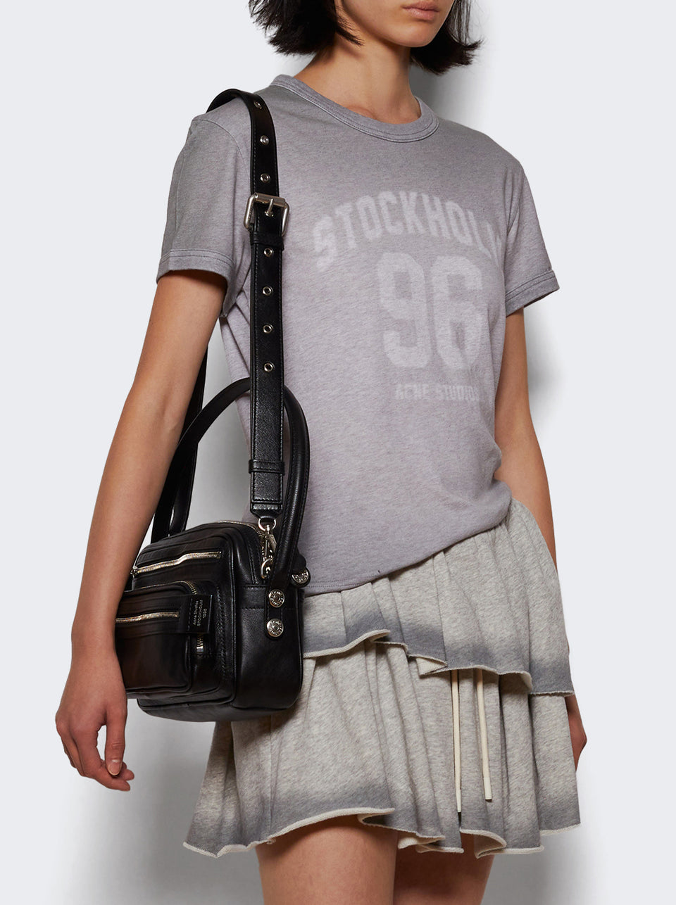 C10240_Black_02.jpg