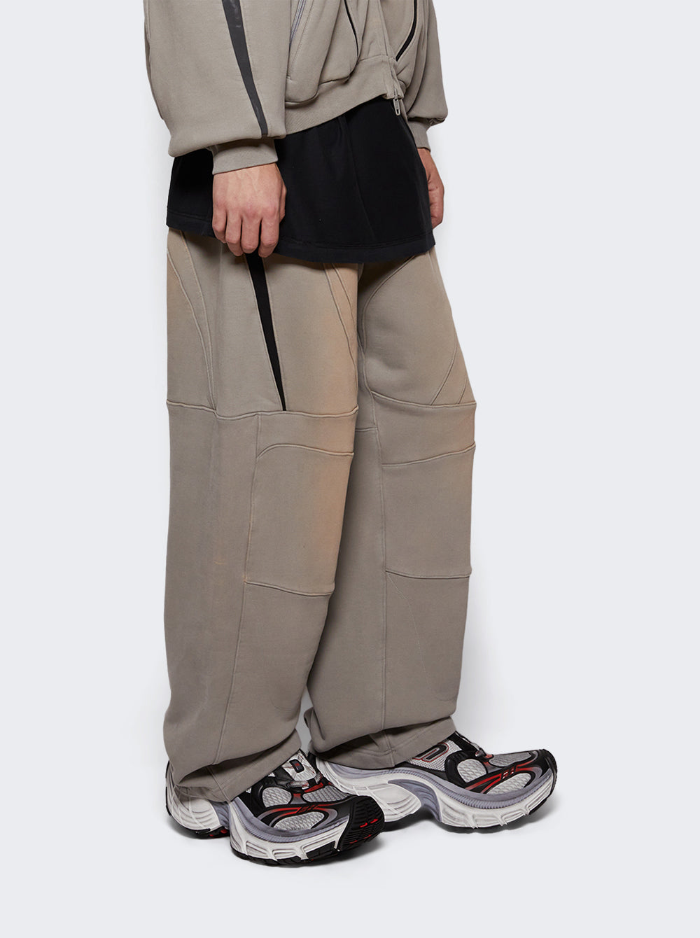 792779 W2MV2_Grey_02.jpg