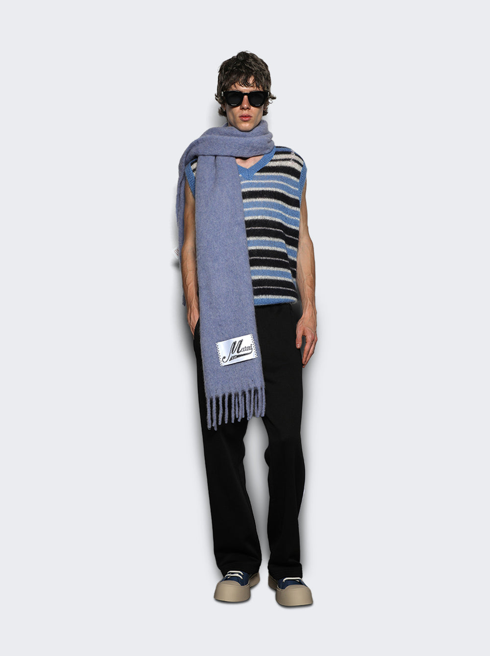 CVMG0136Q0 UFU178_Blue_02.jpg