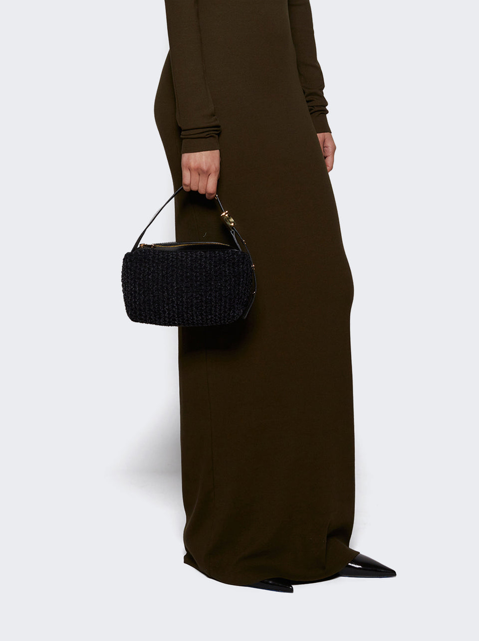 S151-01_Black_02.jpg