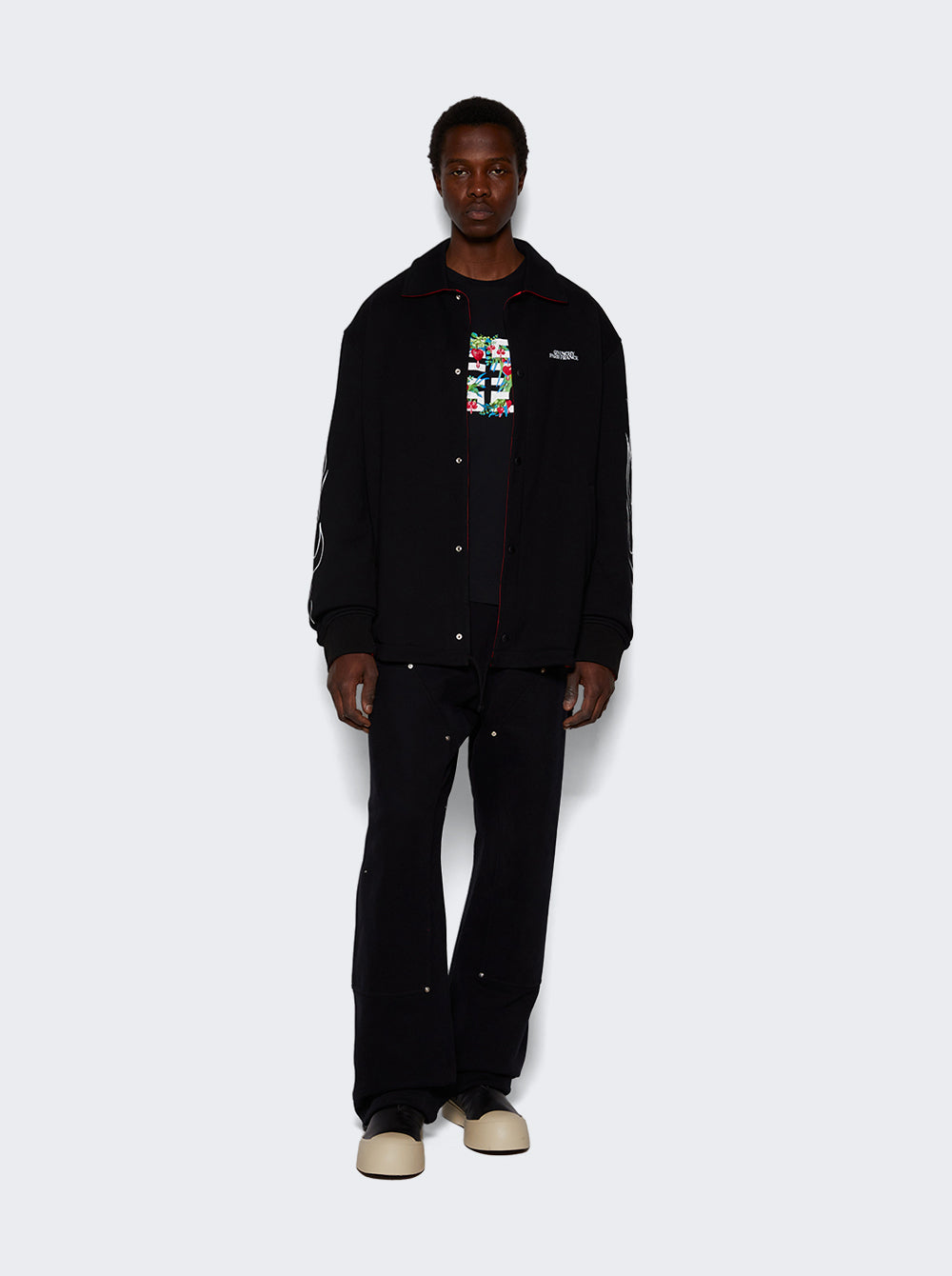 BM015R3YJB_Black_02.jpg