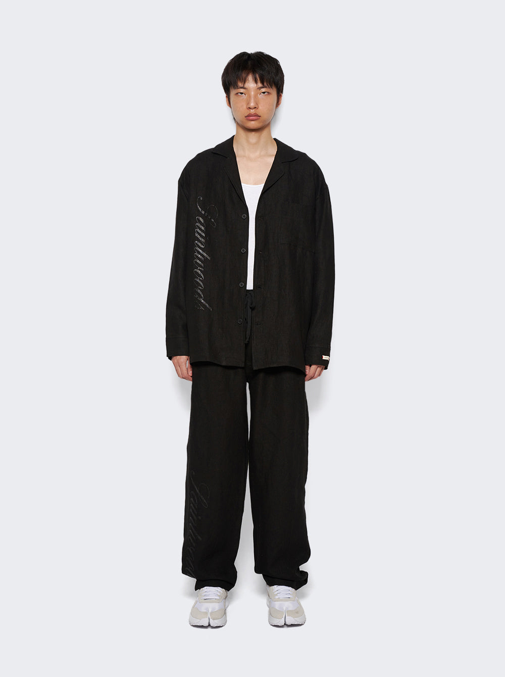 SW01614_Black_02.jpg