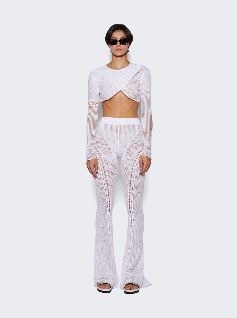 REAW23_05W_White_02.jpg