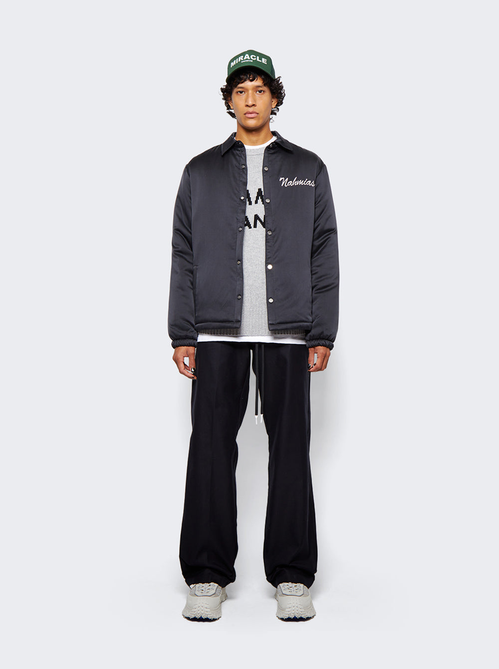 AW22-2-7005-F0015-BLACKGREY_Black_02.jpg
